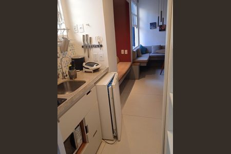 Cozinha de kitnet/studio à venda com 1 quarto, 24m² em República, São Paulo