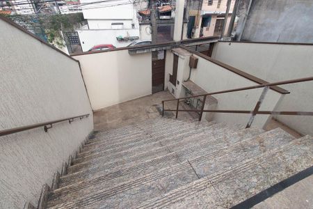 Escada de entrada de casa à venda com 2 quartos, 95m² em Vila Gustavo, São Paulo