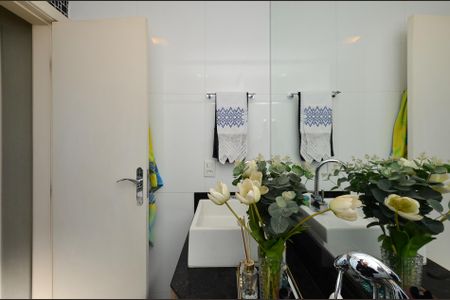 Apartamento à venda com 91m², 3 quartos e 2 vagasBanheiro Social
