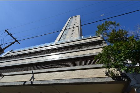 Apartamento à venda com 91m², 3 quartos e 2 vagasFachada 