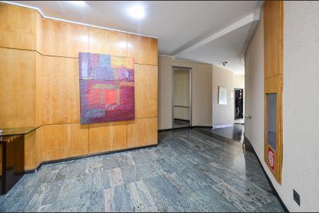 Hall de entrada de apartamento à venda com 3 quartos, 91m² em São Lucas, Belo Horizonte