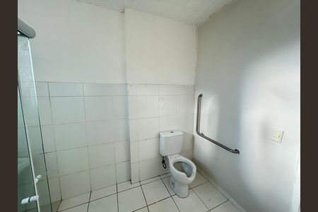 Banheiro de apartamento para alugar com 1 quarto, 45m² em Pavuna, Nilópolis