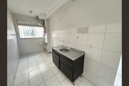 Cozinha de apartamento para alugar com 1 quarto, 45m² em Pavuna, Nilópolis