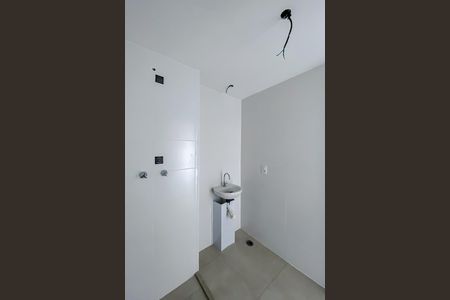 Studio à venda com 28m², 1 quarto e sem vaga Studio à venda com 28m², 1 quarto e sem vagaBanheiro