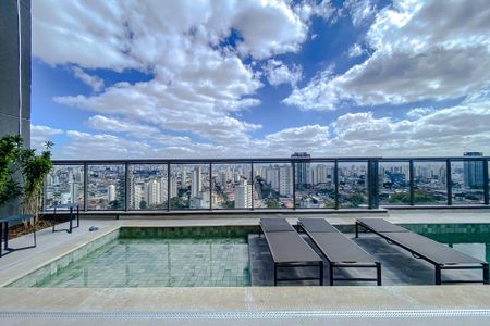 Studio à venda com 25m², 1 quarto e sem vagaÁrea comum - Piscina