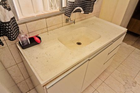 Casa à venda com 377m², 2 quartos e 4 vagasCasa 2 - cozinha
