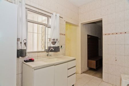 Casa à venda com 377m², 2 quartos e 4 vagasCasa 2 - cozinha