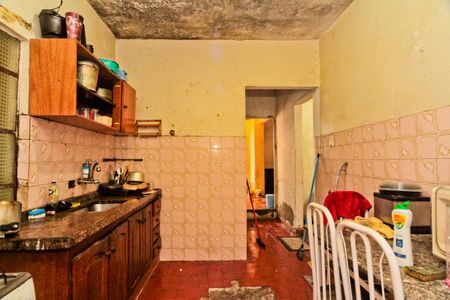 Casa à venda com 377m², 2 quartos e 4 vagasCozinha