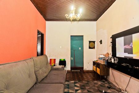 Casa à venda com 377m², 2 quartos e 4 vagasSala