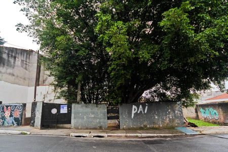Casa à venda com 377m², 2 quartos e 4 vagasFachada + placa