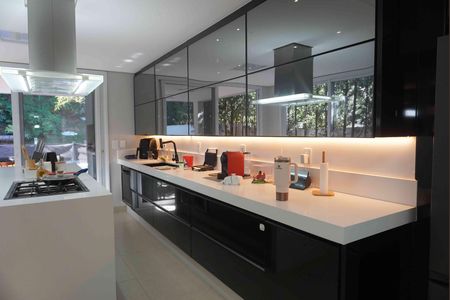 Cozinha de casa de condomínio à venda com 4 quartos, 390m² em Residencial Seis (alphaville), Santana de Parnaíba