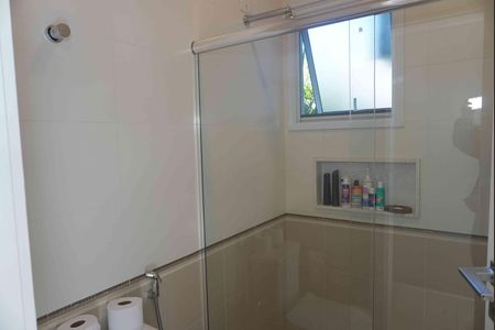 Casa de condomínio à venda com 390m², 4 quartos e 4 vagasBanheiro Escritório