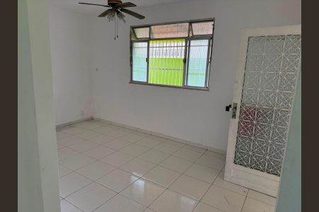 Casa para alugar com 2 quartos, 200m² em Realengo, Rio de Janeiro