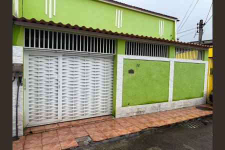 Casa à venda com 200m², 2 quartos e 1 vaga