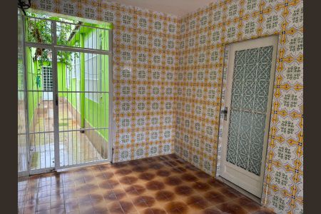 Casa à venda com 200m², 2 quartos e 1 vaga