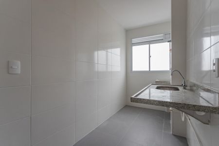 Apartamento para alugar com 45m², 2 quartos e 1 vaga Apartamento para alugar com 45m², 2 quartos e 1 vagaCozinha e Área de Serviço