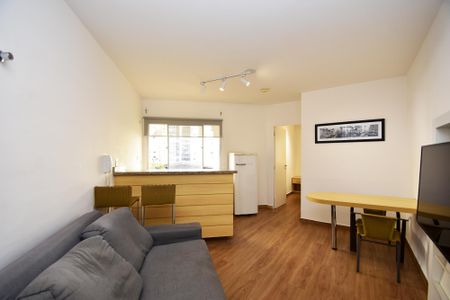 Sala de kitnet/studio para alugar com 1 quarto, 33m² em Pinheiros, São Paulo