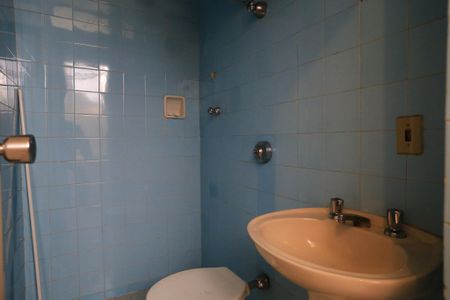 Apartamento para alugar com 96m², 3 quartos e 1 vaga Apartamento para alugar com 96m², 3 quartos e 1 vagaBanheiro de serviço
