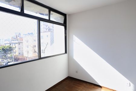 Apartamento para alugar com 96m², 3 quartos e 1 vaga Apartamento para alugar com 96m², 3 quartos e 1 vagaQuarto 1