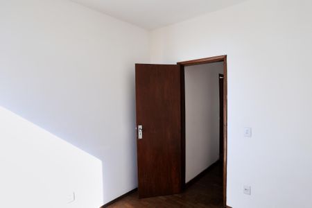 Apartamento para alugar com 96m², 3 quartos e 1 vaga Apartamento para alugar com 96m², 3 quartos e 1 vagaQuarto