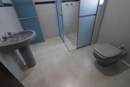 Casa para alugar com 340m², 3 quartos e 4 vagasBanheiro da Suíte 1