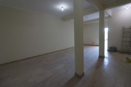 Casa para alugar com 340m², 3 quartos e 4 vagasSalão