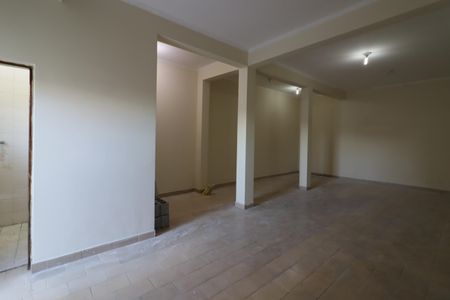 Casa para alugar com 340m², 3 quartos e 4 vagasSalão