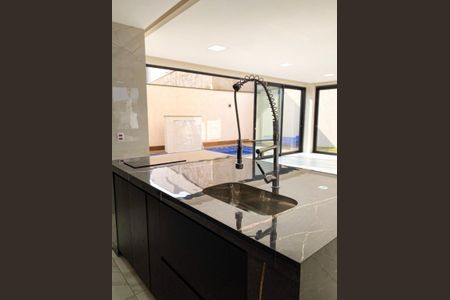 Cozinha de casa de condomínio para alugar com 4 quartos, 402m² em Residencial Goiânia Golfe Clube, Goiânia