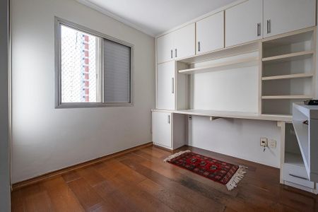 Quarto 2 de apartamento para alugar com 2 quartos, 70m² em Pinheiros, São Paulo