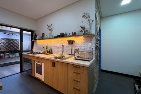 Casa à venda com 117m², 2 quartos e 2 vagas Casa à venda com 117m², 2 quartos e 2 vagasCozinha