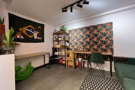 Casa à venda com 117m², 2 quartos e 2 vagas Casa à venda com 117m², 2 quartos e 2 vagasEscritório