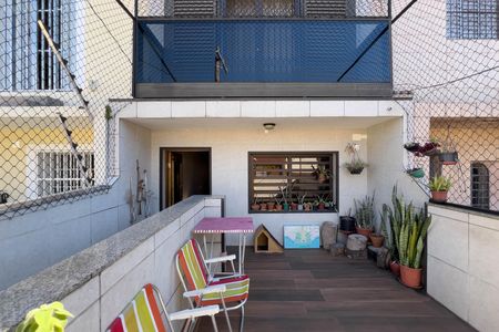 Casa à venda com 117m², 2 quartos e 2 vagas Casa à venda com 117m², 2 quartos e 2 vagasTerraço