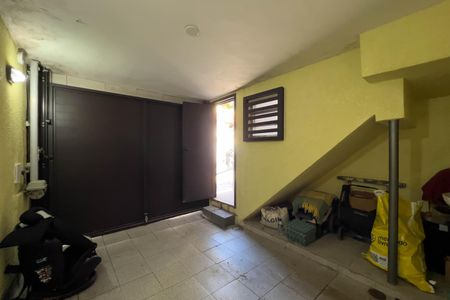Garagem de casa à venda com 2 quartos, 117m² em Ipiranga, São Paulo