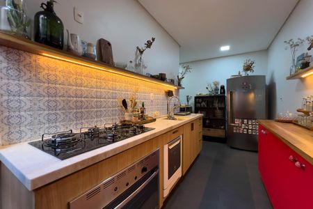 Casa à venda com 117m², 2 quartos e 2 vagas Casa à venda com 117m², 2 quartos e 2 vagasCozinha