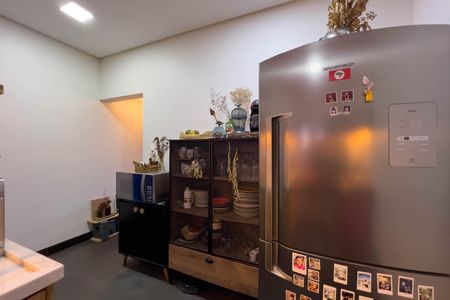 Casa à venda com 117m², 2 quartos e 2 vagas Casa à venda com 117m², 2 quartos e 2 vagasCozinha