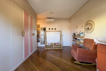 Casa à venda com 117m², 2 quartos e 2 vagas Casa à venda com 117m², 2 quartos e 2 vagasQuarto 2