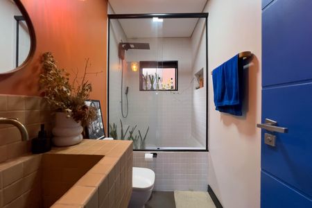 Casa à venda com 117m², 2 quartos e 2 vagas Casa à venda com 117m², 2 quartos e 2 vagasBanheiro