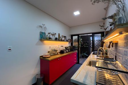 Casa à venda com 117m², 2 quartos e 2 vagas Casa à venda com 117m², 2 quartos e 2 vagasCozinha