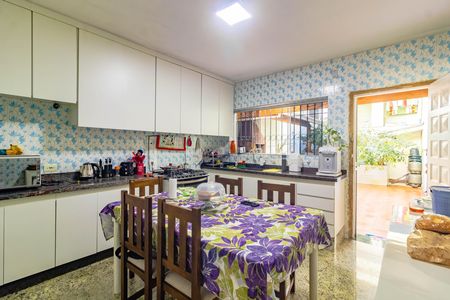 Casa para alugar com 350m², 3 quartos e 4 vagas