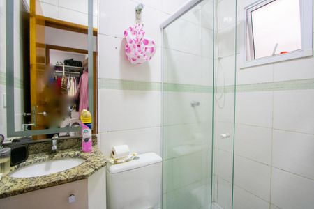 Banheiro de apartamento à venda com 2 quartos, 44m² em Parque Marajoara, Santo André
