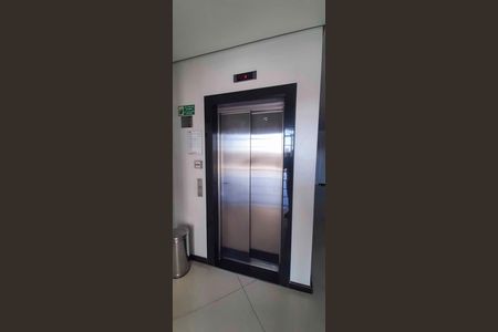 Apartamento para alugar com 69m², 3 quartos e 2 vagas Apartamento para alugar com 69m², 3 quartos e 2 vagasElevador