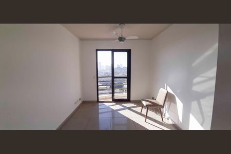 Sala de apartamento para alugar com 3 quartos, 69m² em Km 18, Osasco