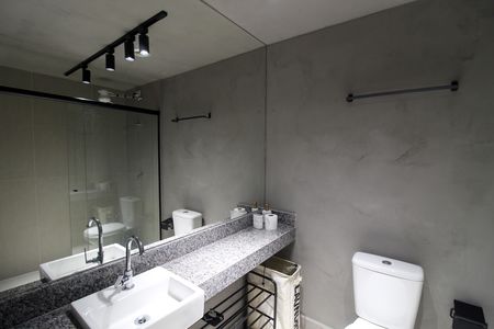 Banheiro de apartamento à venda com 1 quarto, 30m² em Butantã, São Paulo