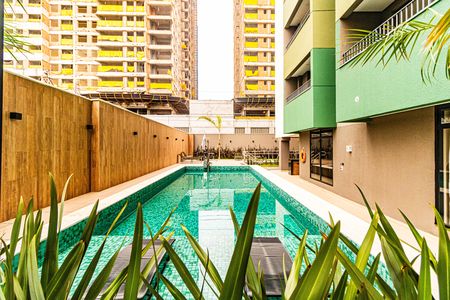 Apartamento à venda com 30m², 1 quarto e sem vaga Apartamento à venda com 30m², 1 quarto e sem vagaÁrea comum - Piscina