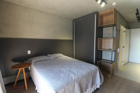 Apartamento à venda com 30m², 1 quarto e sem vaga Apartamento à venda com 30m², 1 quarto e sem vagaSala/Quarto