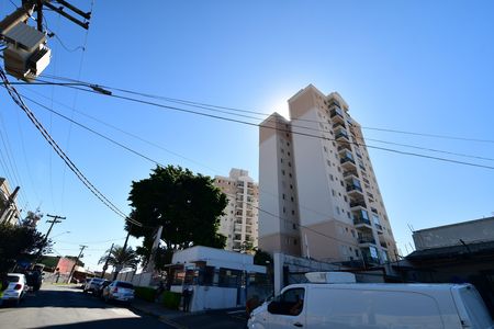 Apartamento para alugar com 67m², 2 quartos e 1 vagaFachada e portaria