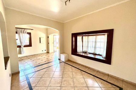 Sala de casa para alugar com 5 quartos, 275m² em Vila Ester (zona Norte), São Paulo