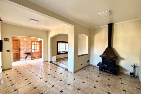 Sala  de casa para alugar com 5 quartos, 275m² em Vila Ester (zona Norte), São Paulo