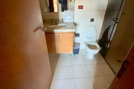 Casa para alugar com 275m², 5 quartos e 2 vagas Casa para alugar com 275m², 5 quartos e 2 vagasBanheiro 3