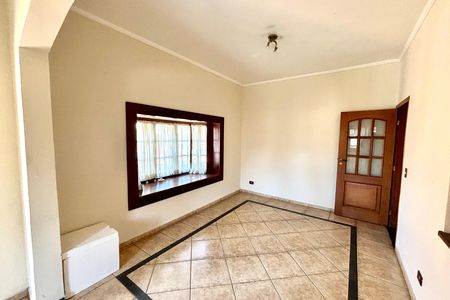 Casa para alugar com 275m², 5 quartos e 2 vagas Casa para alugar com 275m², 5 quartos e 2 vagasSala